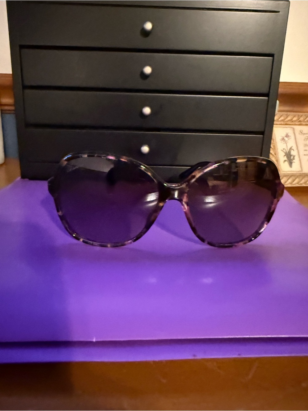 Gucci Women's Oversized Sunglasses - Tortoiseshell Frame. Worn twice